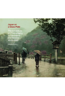 Japan on a Glass Plate - Humanitas