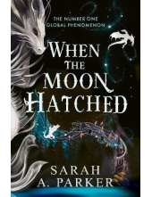 When the Moon Hatched Book 1 The Moonfall Series - Humanitas